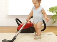 Как содействовать формированию социальных привычек у детей от рождения до года?