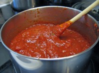 Как приготовить томатную пасту из помидоров?