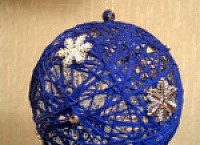 Как делать шарик из нитей с помощью воздушного шарика своими руками?